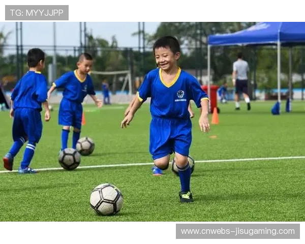 德甲与足球公益组织合作,推广青少年足球运动 德甲与足球公益组织合作,推广青少年足球运动