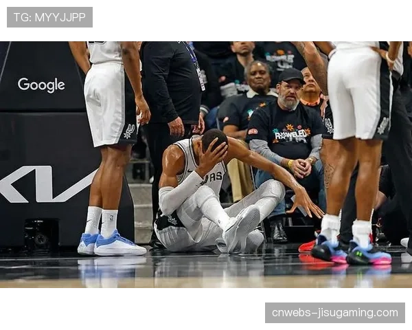 文班亚马重摔退场触发脑震荡协议，马刺主场遭开拓者逆转